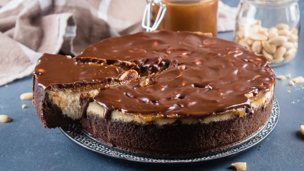 Snickers Cheesecake 1 Snickers Cheesecake